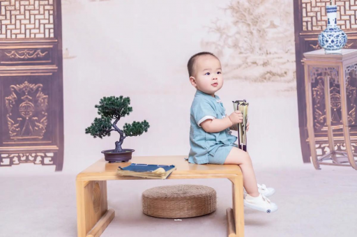 河池宝宝发烧不出汗怎么办