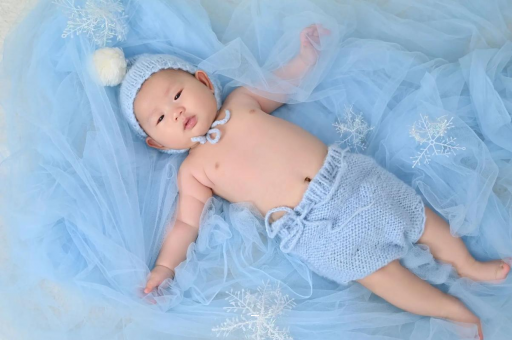 河池宝宝几个月会认人 河池宝宝几个月会认人